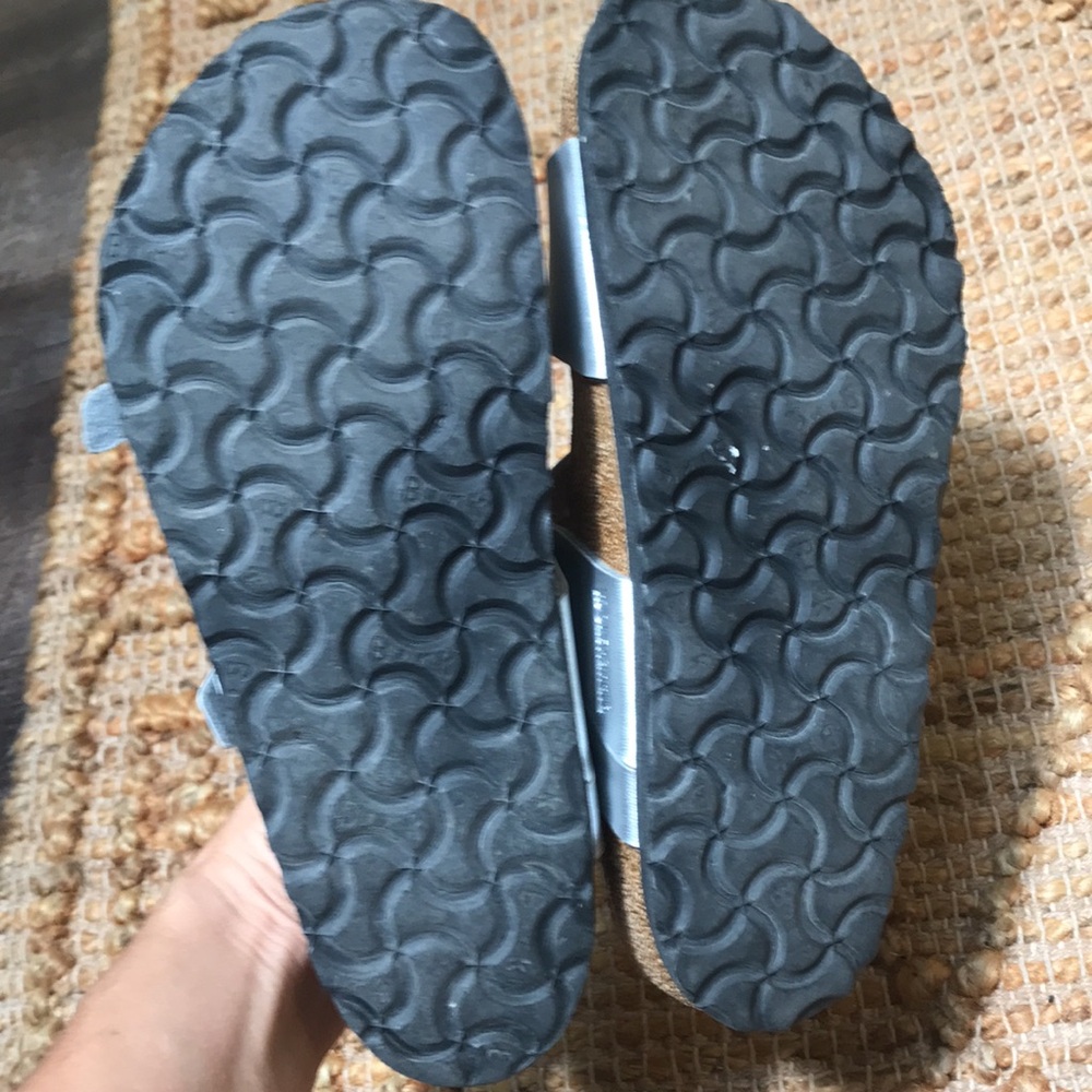 Women’s Birkenstock Sandal, Silver, Size 37 - Picture 3 of 8